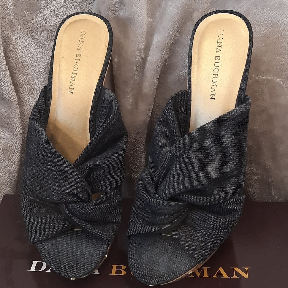 DANA BUCHMAN WEDGE DENIM SANDAL SIZE 9